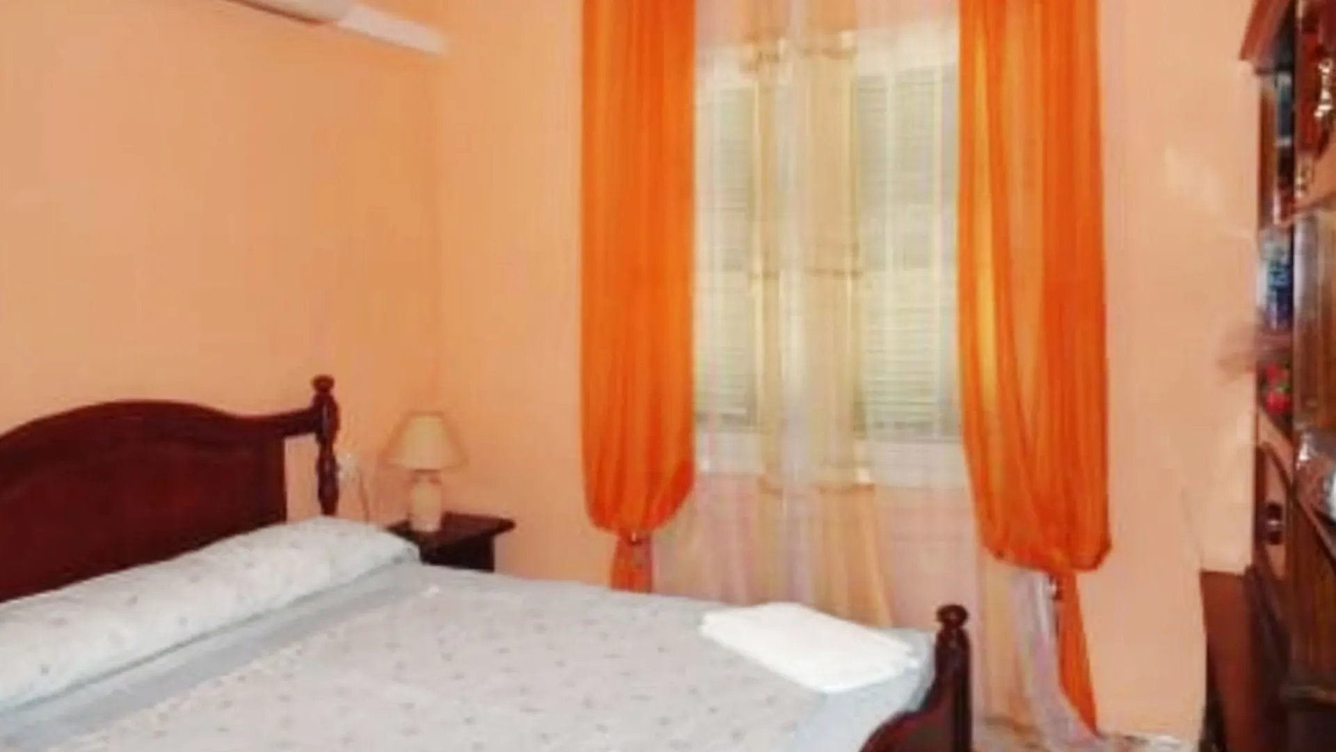 Well-Appointed, 4-Bedroom House In Alcudia With A Furnished Terrace An Port d'Alcúdia Španělsko