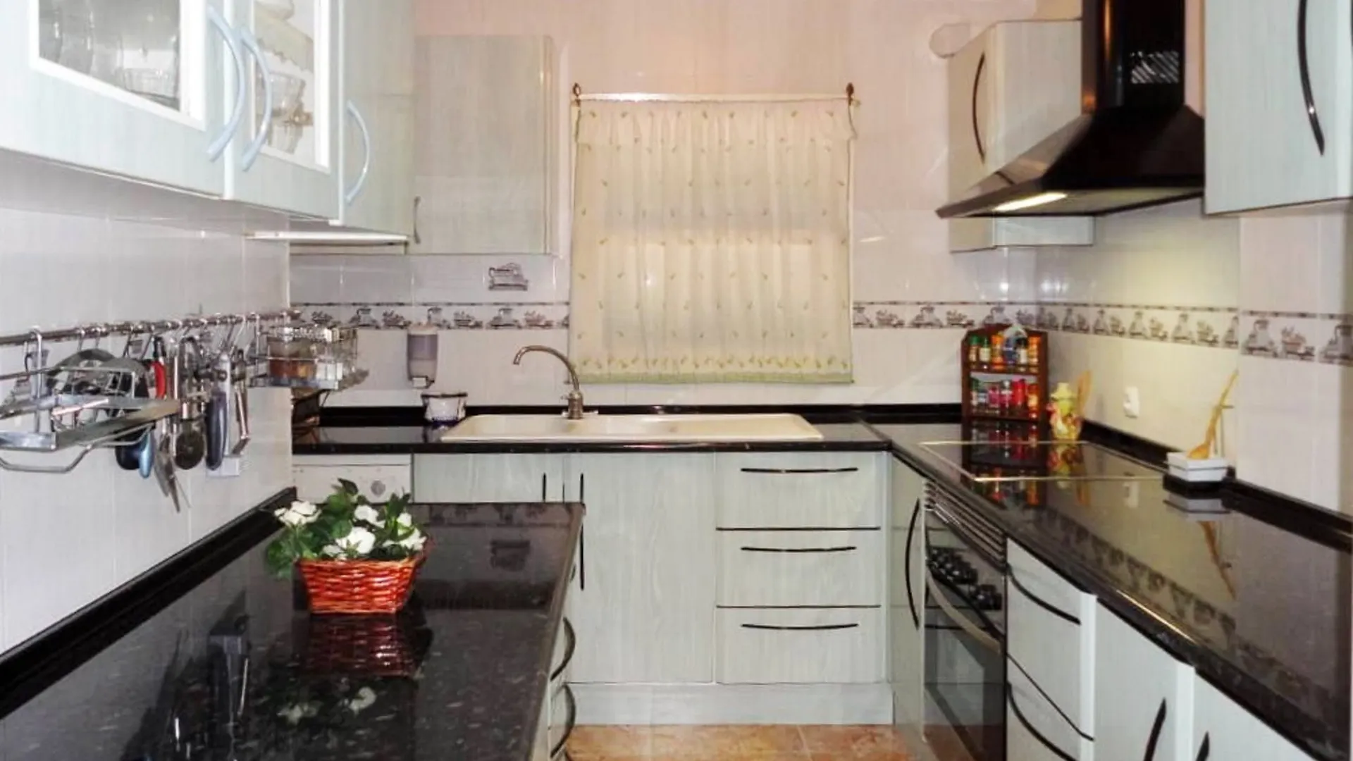 Apartment Well-Appointed, 4-Bedroom House In Alcudia With A Furnished Terrace An Port de Alcudia  Spain
